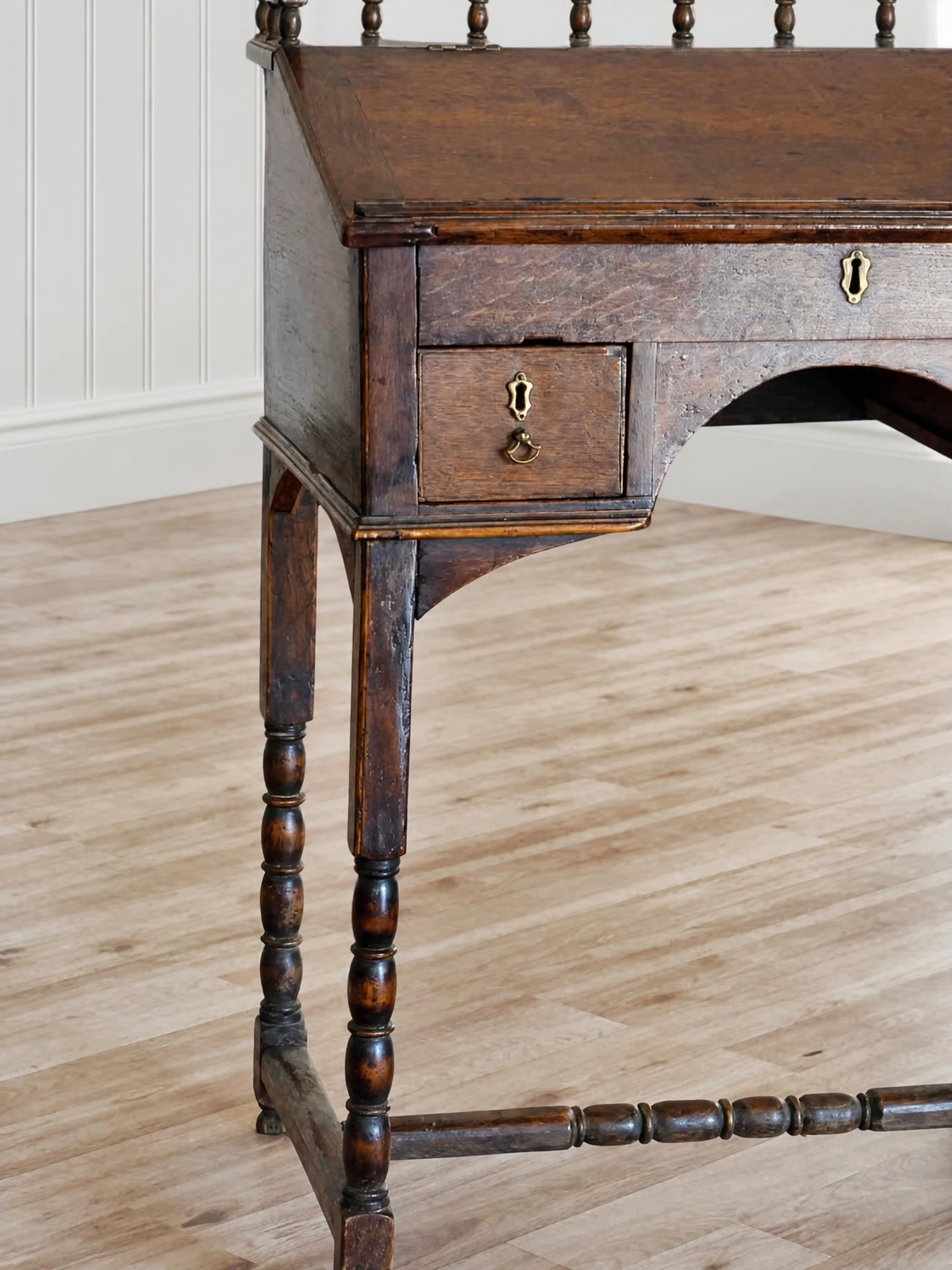 Antique Victorian English Oak Clerk’s Desk