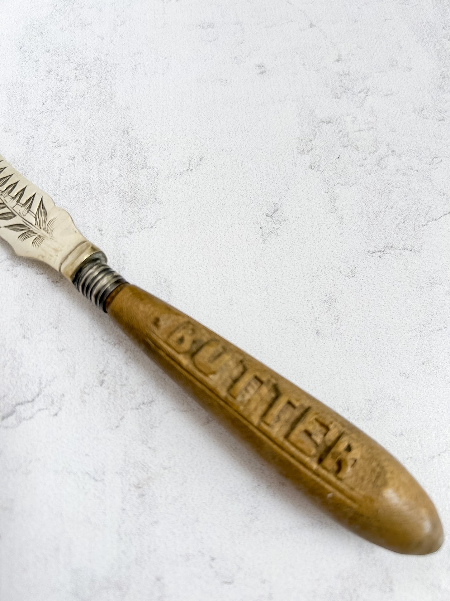 Victorian English Carved Handle Butter Knife with Engraved Blade