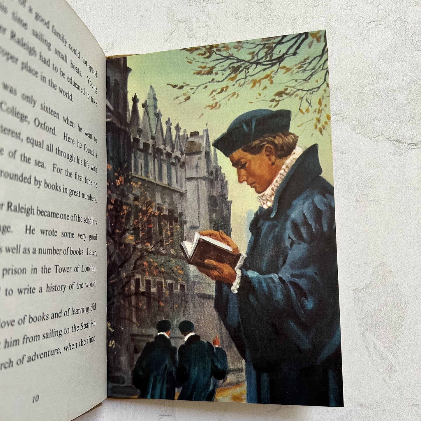 Vintage Ladybird Book "Sir Walter Raleigh"